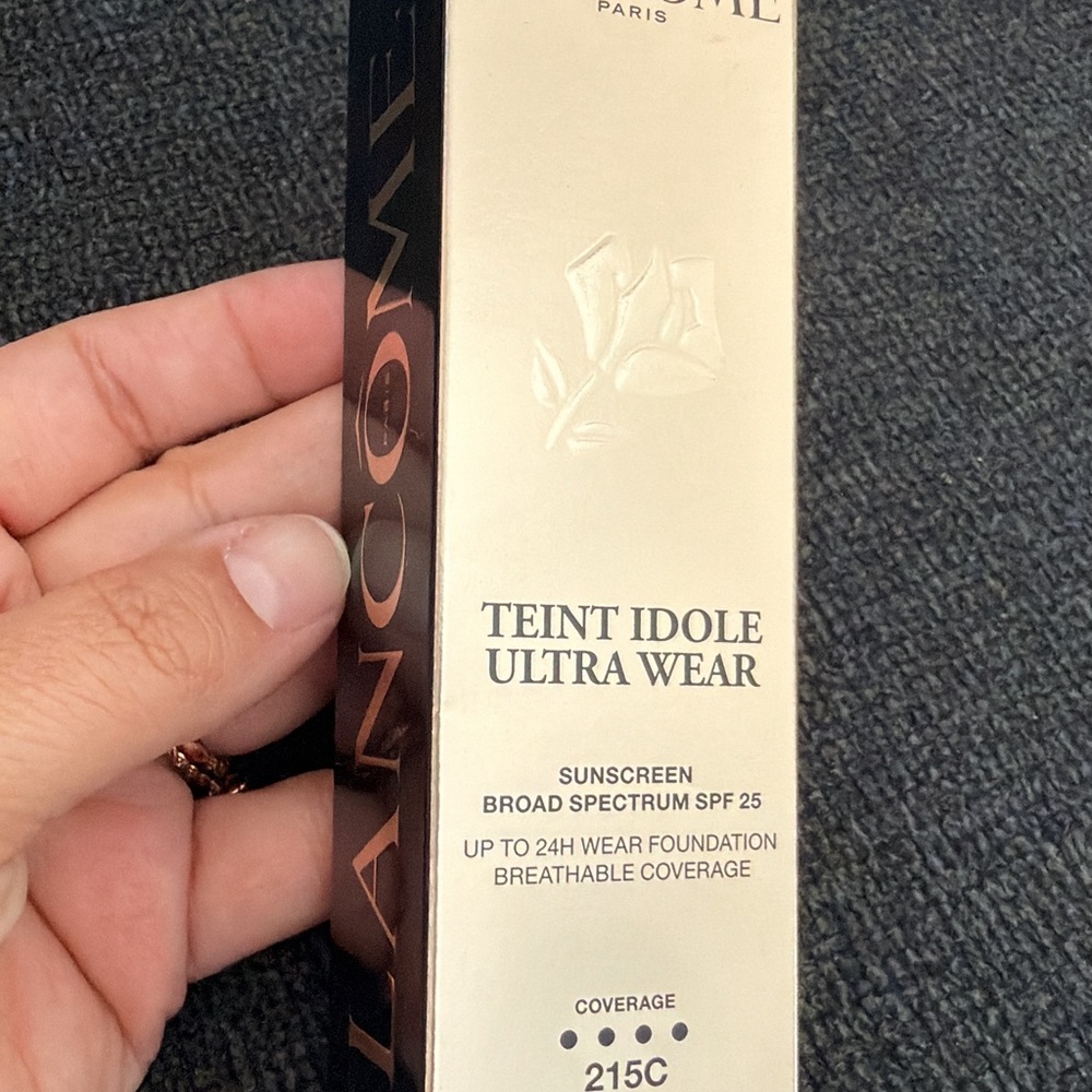 Lancome Teint Idole Ultra Wear Foundation - Shade 215C